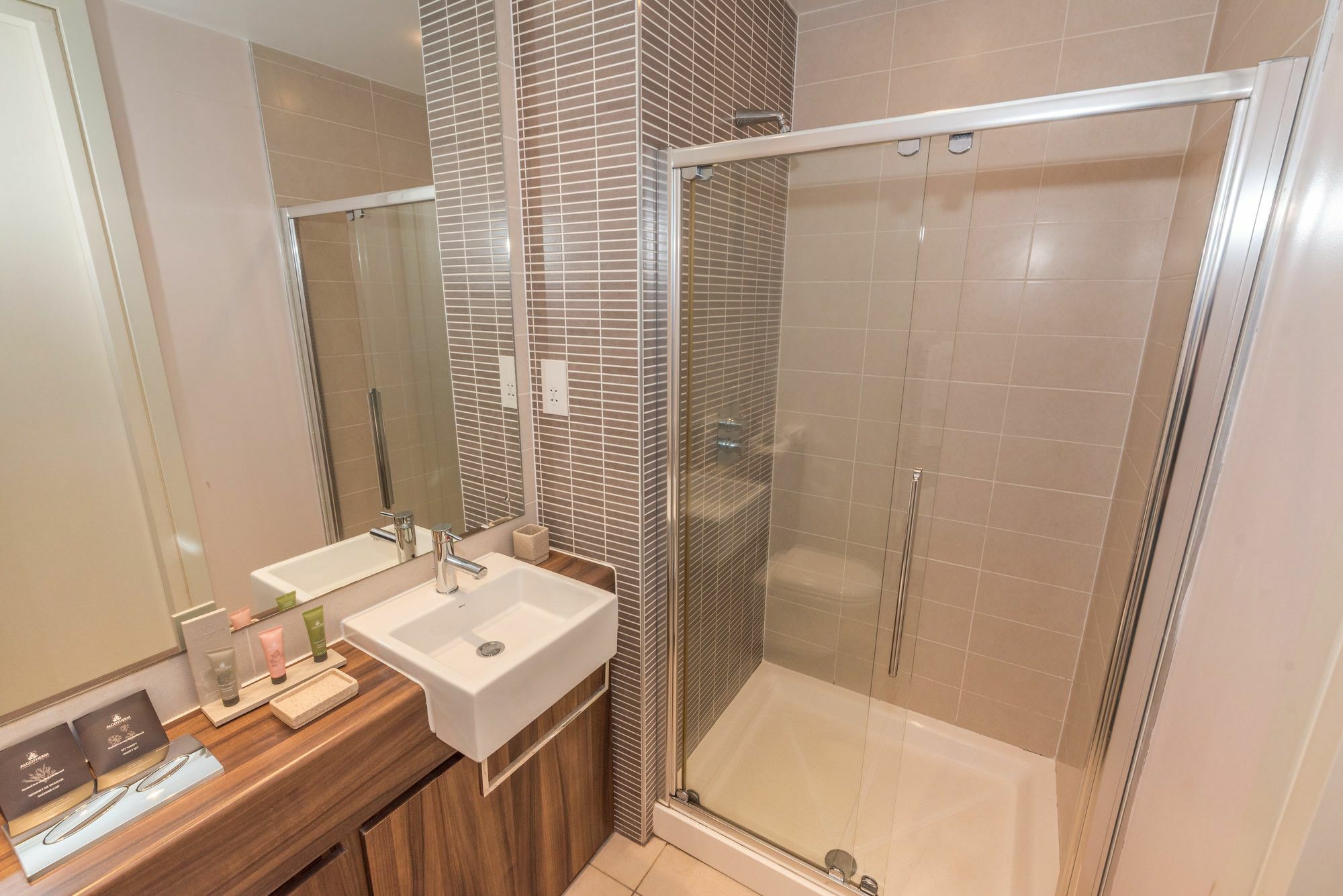 Dream Apartments St Thomas Hall Белфаст Екстер'єр фото